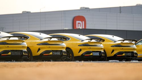 Noul SUV crossover electric de la Xiaomi, rivalul lui Model Y de la Tesla, va avea o autonomie de până la 770 km, indică un document guvernamental / Când va ajunge pe piață