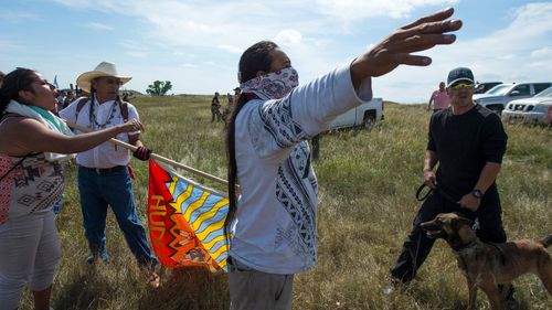 Un judecător din SUA a redus aproape la jumătate despăgubirile la care fusese condamnată Greenpeace pentru că s-a opus construcției unui oleoduct în statul american Dakota / Organizația trebuie să plătească 345 de milioane de dolari