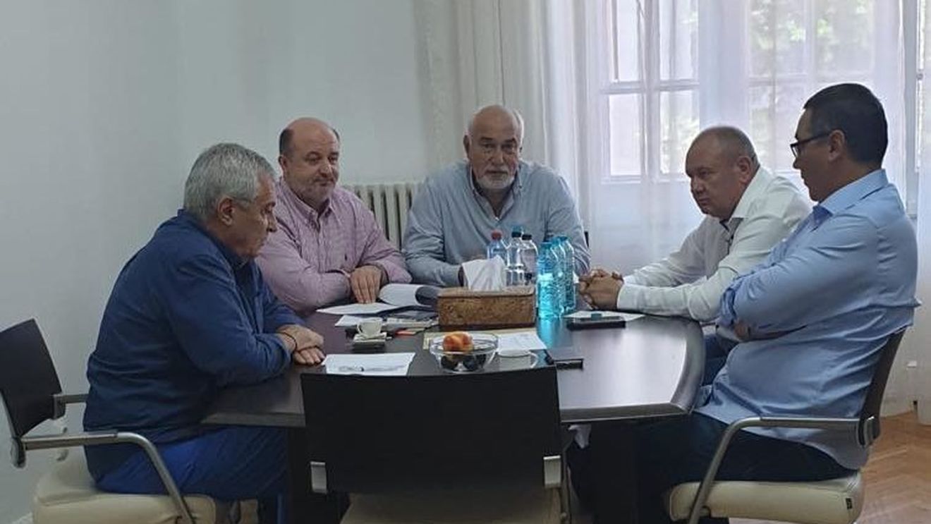 Vosganian (ALDE): Săptămâna viitoare e crucială privind rămânerea la guvernare şi colaborarea cu Pro România