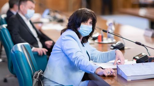 BREAKING Luni, elevii din București se duc la școală și grădiniță. Monica Anisie: Mâine dimineață la 8:00 am convocat inspectorii școlari pentru a realiza planul de măsuri privind desfășurarea activităților didactice online