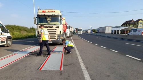 EXCLUSIV Ministrul interimar al Transporturilor Dan Vîlceanu l-a „transferat” pe șeful Autorității Rutiere Române la instituţia care îi verifică pe şoferii de camioane. Șeful înlocuit, Gavril Bejuscă, începuse controlul transportatorilor rutieri „pe bune”