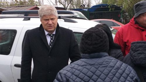 Primarul PSD al Sectorului 1 vrea 8,5 milioane de euro pentru înființarea unei stații de sortare a deșeurilor / Membru PNL: Prețul real al unei asemenea stații este de maxim 2,5 milioane