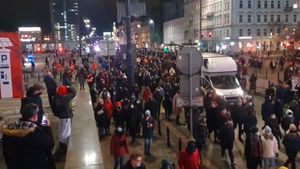 Proteste de stradă în Polonia după intrarea în vigoare a interdicției aproape totale a avorturilor
