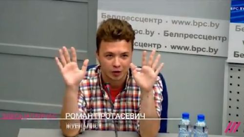 Roman Protasevici, adus din nou într-o conferință de presă / Opoziția din Belarus califică demersul ca fiind „spectacol kafkian''