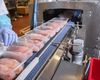 Consumul mediu de carne de pui este de șase ori mai mare decât în 1961, arată un raport al ONU