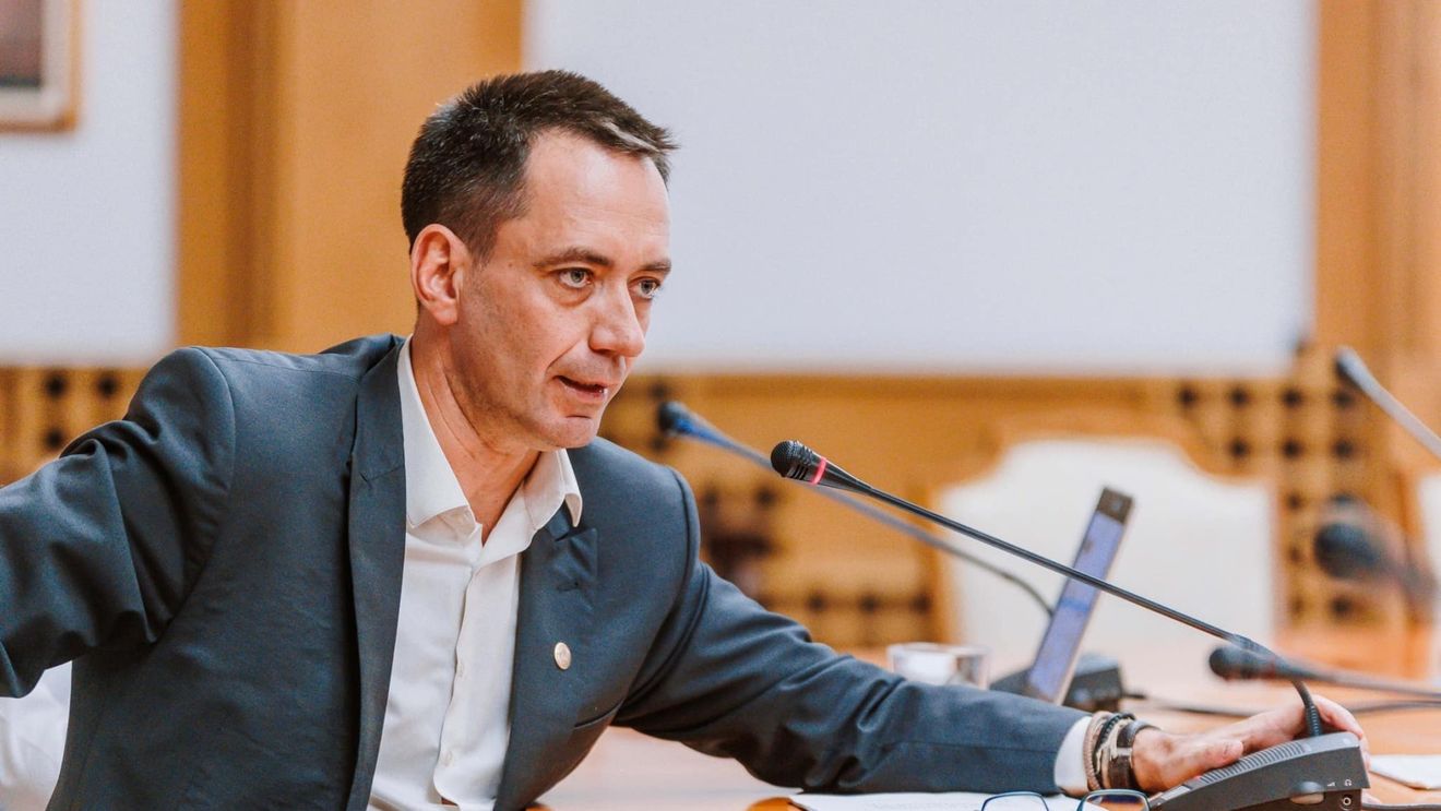 Csoma Botond, UDMR: Matematic, fără PSD nu există majoritate. Depinde ce decizie va lua după 18 mai. Noi nu vom negocia nici cu Simion, nici cu AUR. Este exclus / Un guvern minoritar nu va putea să guverneze eficient, având în vedere criza