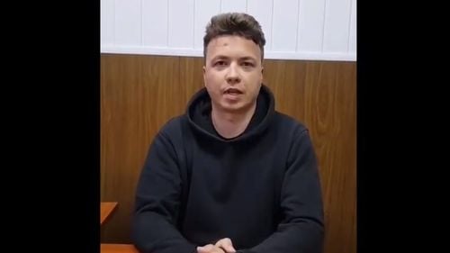 VIDEO Prima înregistrare cu jurnalistul răpit în Belarus: Roman Protasevici are urme de lovituri și se află într-o închisoare din Minsk, susține unul dintre opozanții dictatorului Aleksandr Lukașenko