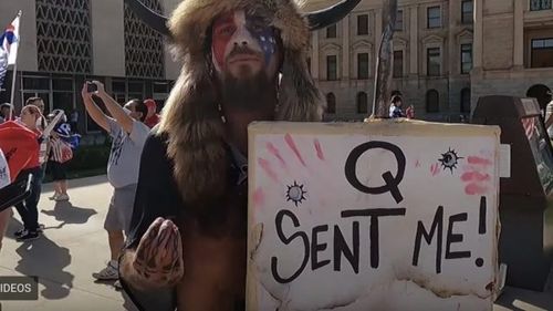 ”Şamanul QAnon”, condamnat la peste trei ani de închisoare: ”Am crezut că voi primi 20 de ani de izolare”