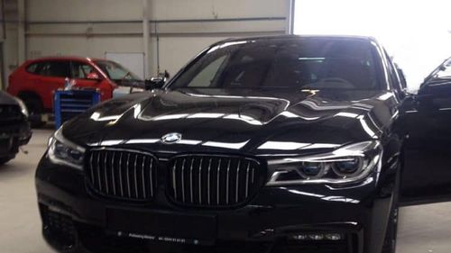 Fiscul a început să controleze persoanele care își cumpără mașini de lux dar nu pot justifica veniturile / BMW 740D xDrive, cumpărat cu 100.000 de euro cash