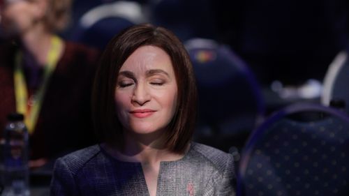 Maia Sandu: Să trăim Paştele cu bucurie şi iubire! Şi cu speranţă că binele învinge / Noi, în Moldova, când ne spunem, cu feţele luminate, „Hristos a Înviat!” adunăm tot neamul în această adresare