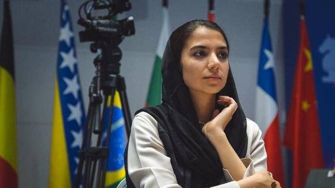 O şahistă iraniană participă la un turneu internaţional fără hijab
