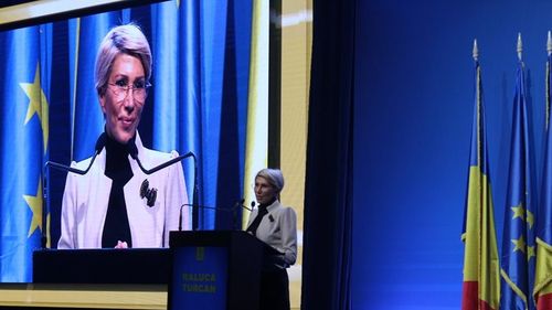 Raluca Turcan, replică pentru Viorica Dăncilă: Iohannis a fost în toată țara alături de români, în timp ce Dăncilă face conferințe exact pe scena unde PSD a orchestrat cele mai grave abuzuri - în Parlament