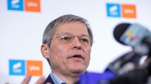 SURSE Dacian Cioloș pregătește un nou partid / Fostul lider a demisionat acum două luni de la șefia USR, dar a rămas simplu membru