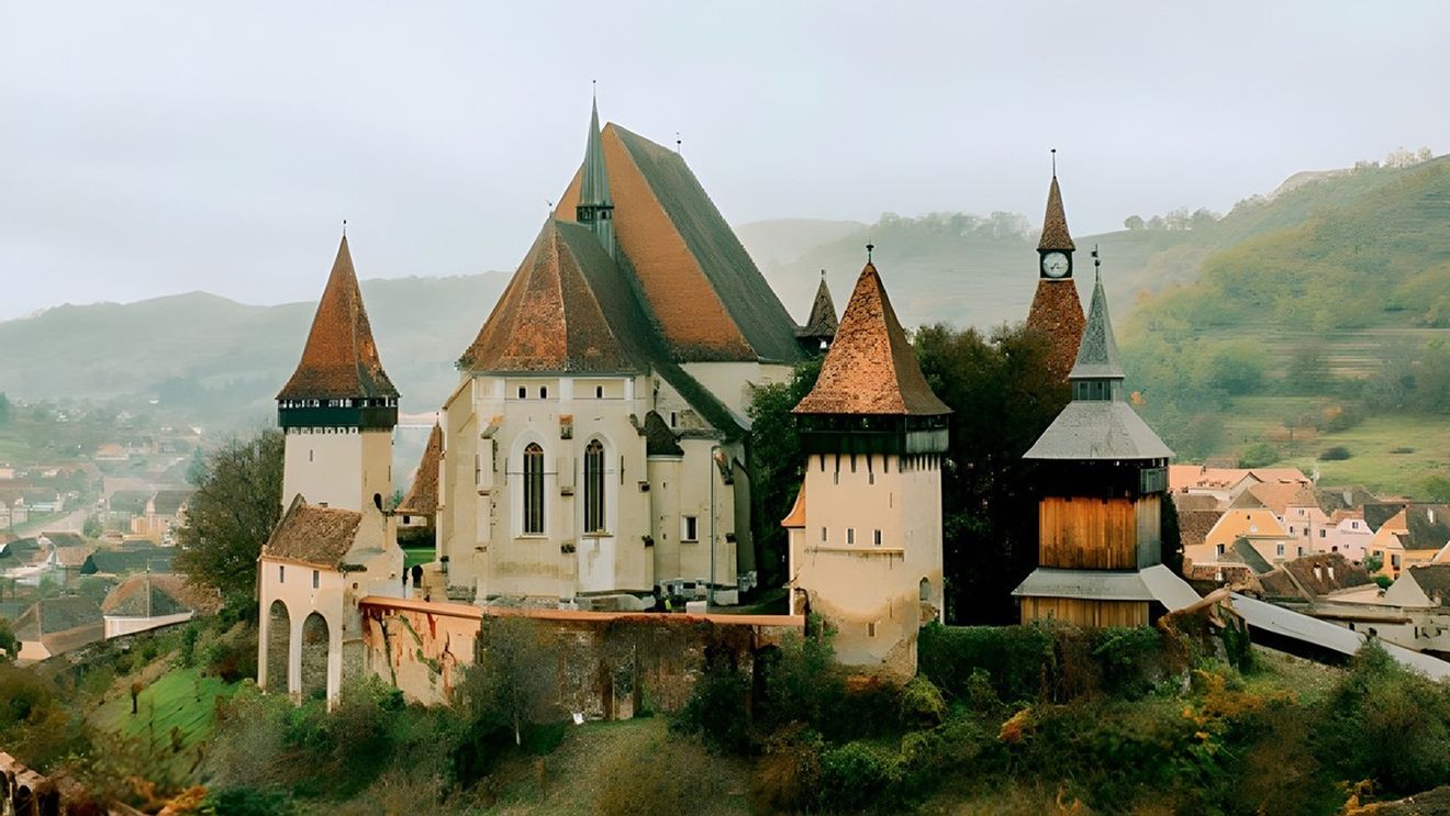 Cea mai cunoscută biserică fortificată din județul Sibiu, pe coperta celei mai noi cărți a Oxford University Press