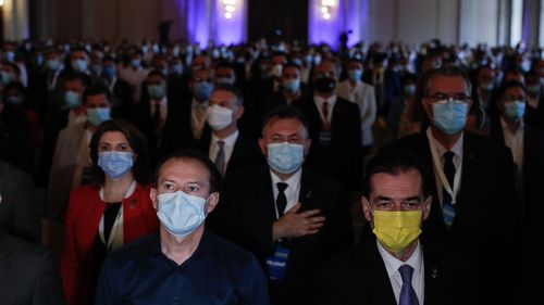 După retragerea parlamentarilor fideli lui Orban, PNL și UDMR nu mai dețin majoritate în Parlament nici dacă s-ar reuni cu USR PLUS