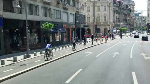 „Marşul maşinilor eco” şi „We Bike România” se desfăşoară sâmbătă dimineața pe banda întâi, pe mai multe bulevarde din centrul Capitalei