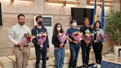 Echipa de elevi a României, locul al treilea la Olimpiada Internaţională de Lingvistică