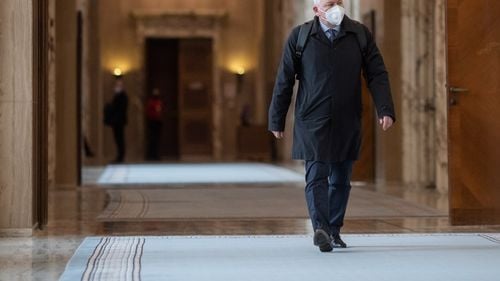 Președintele Iohannis a semnat decretul prin care ia act de demisia lui Florin Roman