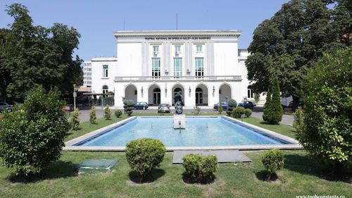 Membri ai companiei de balet a Teatrului „Oleg Danovski” Constanţa acuză umilinţe, hărțuiri sexuale și violențe fizice din partea conducerii instituției și a unui coregraf, într-o scrisoare adresată ministrului Culturii 