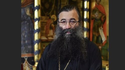 Preot: Fetele frumoase atrag băieţi şi, pe urmă, băieţii intră în puşcărie că au tras de fete / Vor face puşcărie, dar fetele nu sunt chiar nevinovate / Dacă el face şase ani de puşcărie, să facă şi ele trei, patru luni