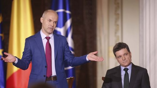 HotNews: Daniel Funeriu, derapaj la adresa jurnalistei Alison Mutler în dezbaterea prezidențială TVR / Funeriu: O spun 100% că în niciun caz nu am imitat vreun accent