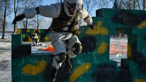 Cum funcționează în Rusia minciuna ca politică de stat: Ambasadorul rus în SUA spunea că Lugansk și Donețk sunt părți ale Ucrainei cu doar o zi înainte ca Putin să le recunoască independența