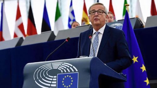 Fostul șef al Comisiei Europene, Jean-Claude Juncker, o critică pe Ursula von der Leyen: Nu am avut în Europa experienţe pozitive cu restricţiile asupra exporturilor
