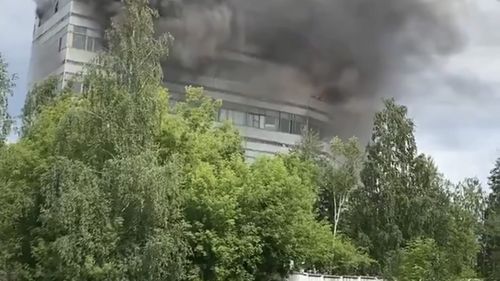 UPDATE VIDEO Cel puţin opt morţi într-un incendiu în apropiere de Moscova
