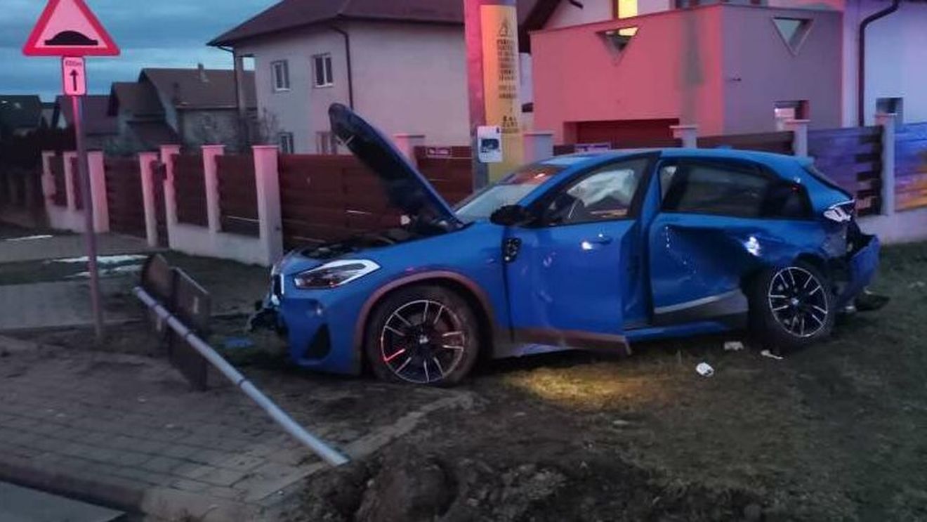 Cinci persoane au fost rănite într-un accident produs în județul Suceava