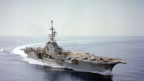 Brazilia: Fostul portavion francez Foch va ajunge, în cele din urmă, pe fundul oceanului