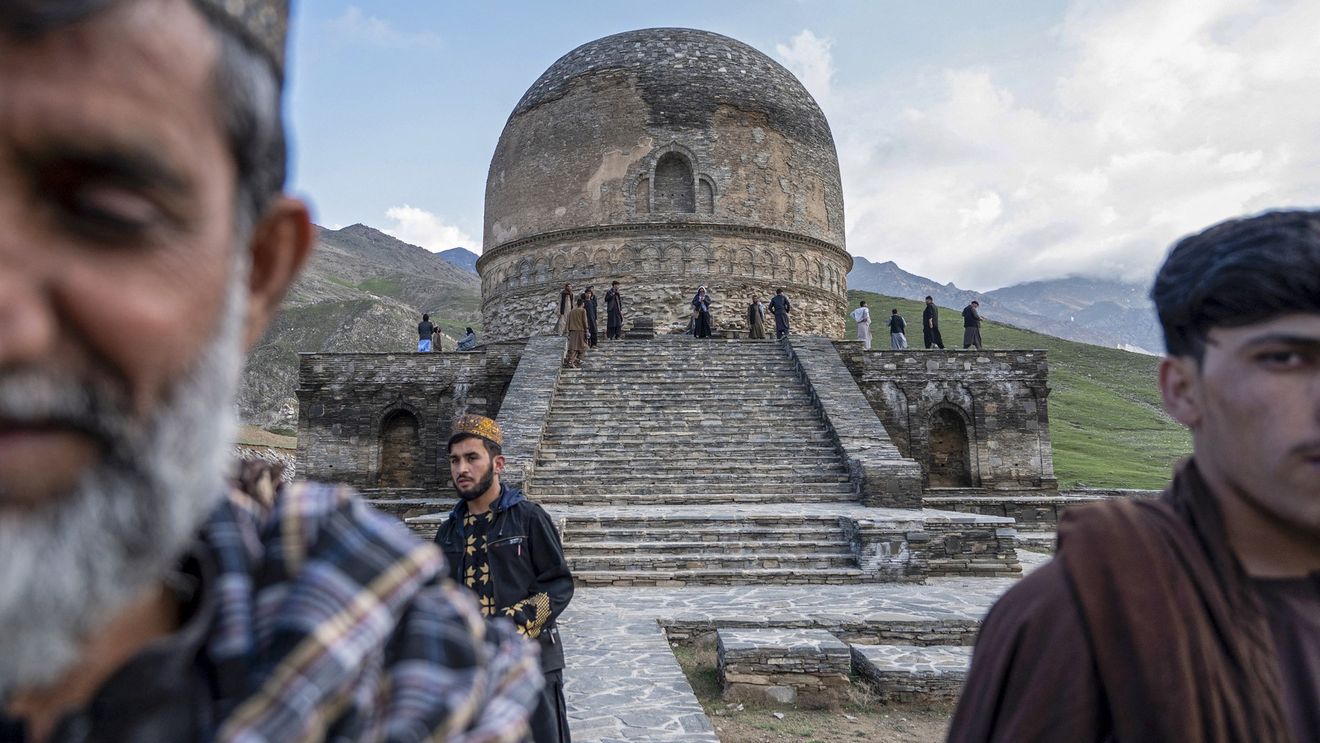 Talibanii afirmă că vor să protejeze patrimoniul milenar al Afganistanului, după ce primul lor regim a dinamitat uriașele statui ale lui Buddha din Bamiyan