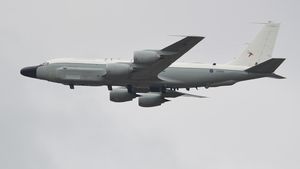 Rusia a fost aproape să doboare anul trecut un avion de spionaj britanic în largul coastelor Crimeei - Pentagon Leaks