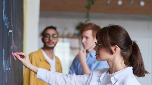 Shanghai Ranking 2021 după domenii de studiu: Universitățile românești au o prezența modestă în clasamentele menționate de ministrul Cîmpeanu ca referință pentru finanțarea cercetării universitare / 8 din 14 apariții revin universităților din Cluj