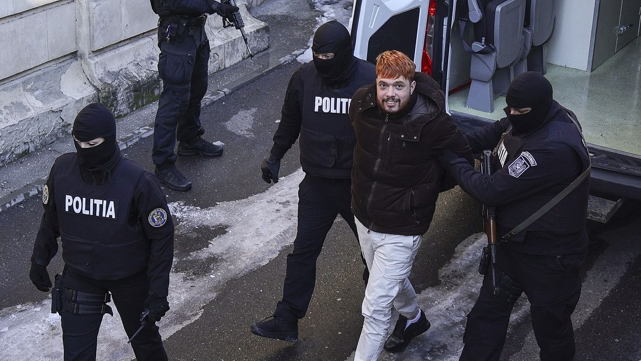 Le Monde: Arestarea lui Mohamed Amra în România, o vânătoare de nouă luni care a scos la iveală amploarea traficului de droguri în Franța / Amra intenționa să facă operații de chirurgie estetică în România și urma să părăsească țara