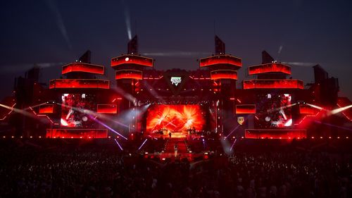 Nicholas, adolescentul accidentat grav la Beach, Please: „Dacă simțiți că nu vreți să faceți ceva, mai bine nu o faceți” / ”Tot ce știu e că mă tot ducea către marginea scenei și îmi striga să sar” / Mama lui: ”Nu am intrat cu el la festival, pentru că nu aveam ce căuta acolo”