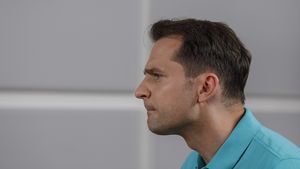 INTERVIU Sebastian Burduja: Datele mele arată că sunt pe locul doi, la un procent distanță de Nicușor Dan / Eu iau în calcul să câștig
