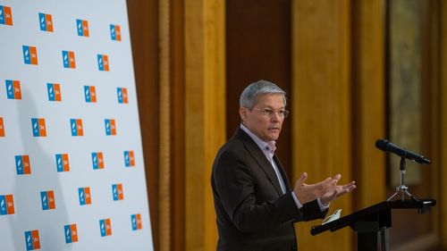 Cioloș: Proiectul de buget are venituri supraestimate, iar reformele din PNRR lipsesc
