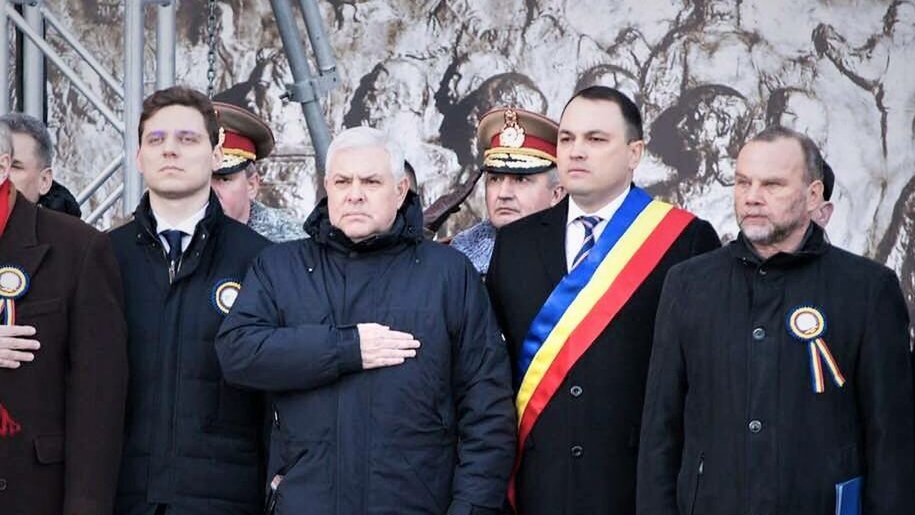 Ministrul Apărării Naţionale: Marea Unire de la 1918 s-a înfăptuit nu doar prin fructificarea contextului politic internaţional, care a favorizat mişcările de eliberare naţională şi socială, cât, mai ales, prin curajul, eroismul şi jertfa de sânge a soldaţilor şi ofiţerilor români pe câmpurile de luptă ale Primului Război Mondial şi al determinării manifestate de clasa politică românească