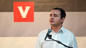 Blocaj politic în Kosovo, după ce Parlamentul a respins confirmarea actualului interimar Albin Kurti în funcţia de prim-ministru