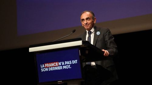 Politicianul de extremă dreapta, Éric Zemmour, și-a anunțat candidatura la alegerile prezidenţiale franceze din 2022: „Nu mai este vremea reformării Franţei, ci a salvării”