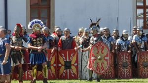 VIDEO și FOTO A început festivalul roman Apulum din cetatea Alba Carolina: confruntări între daci și romani, lupte cu gladiatori, spectacole de dans, ateliere, târg / Evenimentul se încheie în 15 august