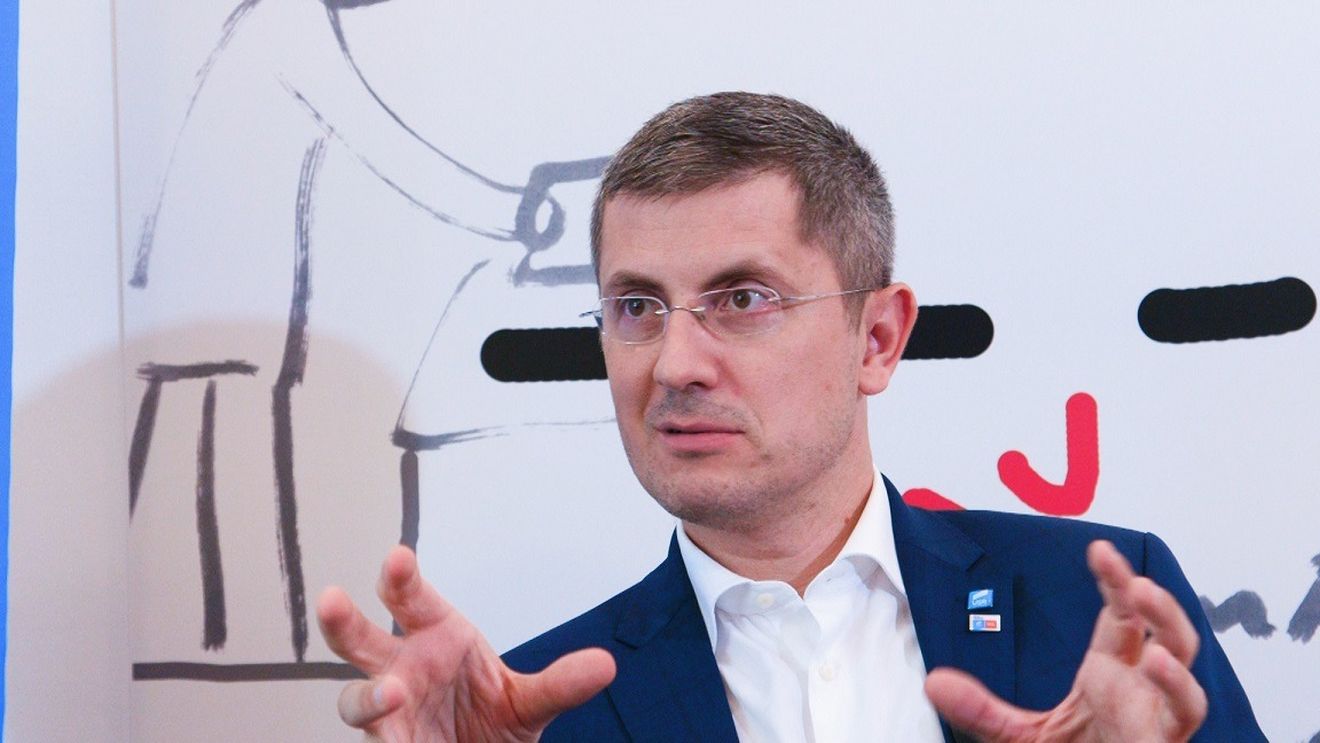 Încă o excludere și patru suspendări la USR / Doi membri de partid au fost suspendați din cauză că au șters ”informații confidențiale din baza de date a partidului”