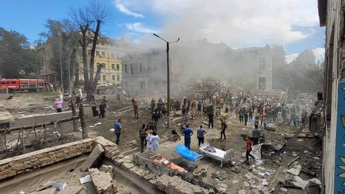 Explozii auzite în mai multe oraşe din Ucraina, inclusiv la Kiev. Polonia şi-a mobilizat avioanele