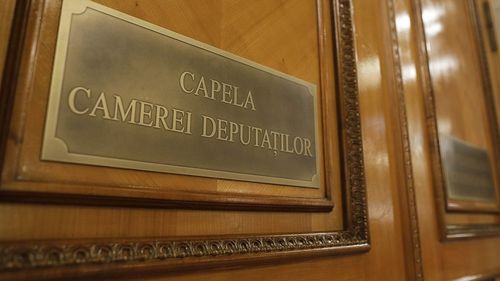 Protest al funcționarilor de la Camera Deputaților, în urma anunțului privind concedierile