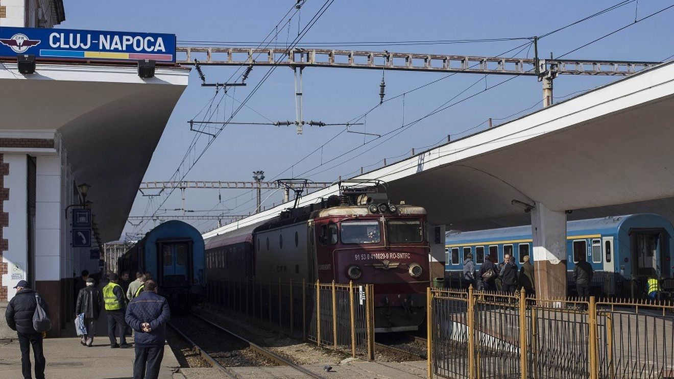 A doua zi de protest la depourile CFR/ Angajații sunt nemulțumiți de salarii și de contițiile de muncă