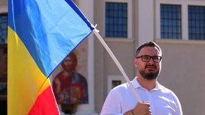 Cum a trădat liderul AUR Dan Tănasă linia partidului extremist: a votat legea despre care AUR susține fals că ”fură copiii românilor”