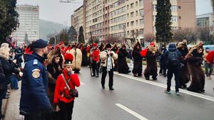 Mii de persoane, așteptate duminică să participe la cunoscutul Festival de Datini și Obiceiuri „Steaua sus răsare”, de la Piatra Neamț / Ce măsuri de ordine s-au impus