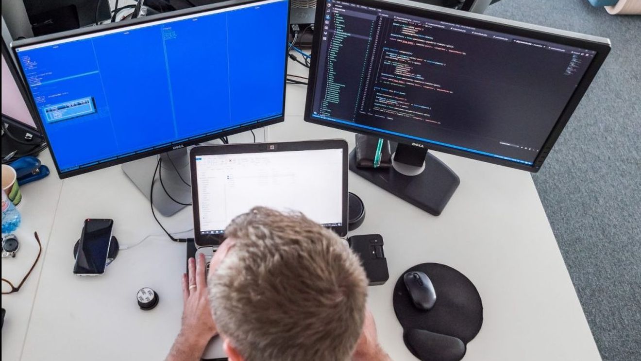 Lupta nevăzută de miliarde de euro pentru datele tale. Cum a devenit ransomware cea mai prolifică amenințare informatică a momentului (P)