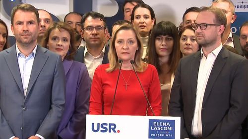 USR, dispus „în principiu” să voteze un Guvern pro-european, dar depinde cine va fi premierul şi miniştrii / Lasconi, întrebată dacă l-ar mai susţine pe Ciolacu: Eu cred că ar fi aberant să continui în acelaşi fel, cu cel care a dus ţara într-un haos