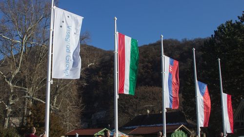 Budapesta consideră gravă ieșirea ministrului polonez de Externe / Sikorski speră că ucrainenii vor arunca în aer conducta de petrol care aprovizionează Ungaria